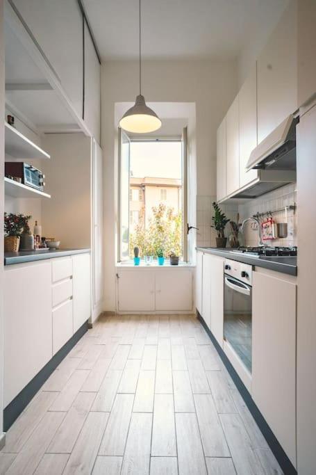 Vaticano/Trastevere Floreal Suite Roma Ngoại thất bức ảnh